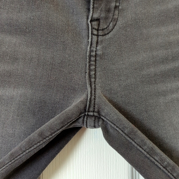 Pistola Classic Mid Rise Distressed Cropped Raw Hem Skinny Jeans Faded Black 27 - Picture 12 of 14
